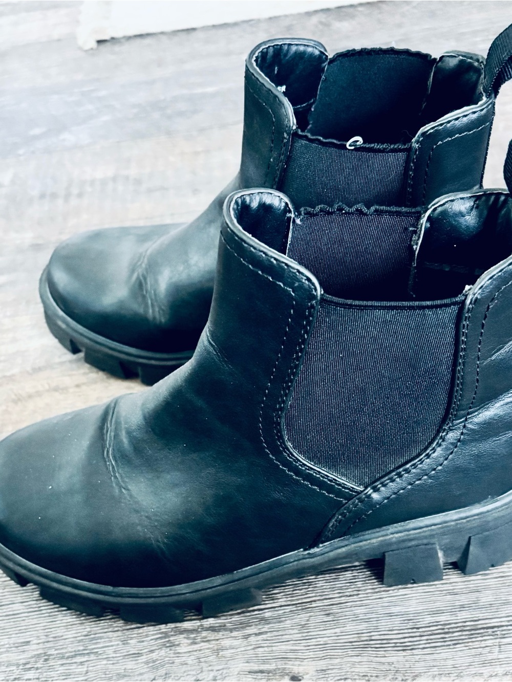 TC-Joyrider Black Chelsea Boot - Lug Sole